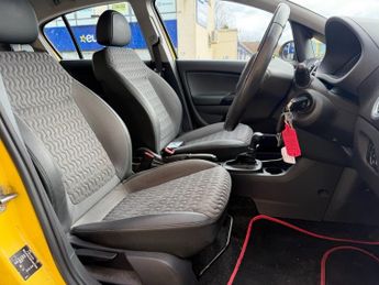 VAUXHALL CORSA 1.4 16V SE Hatchback 5dr Petrol Auto Euro 5 (100 ps)