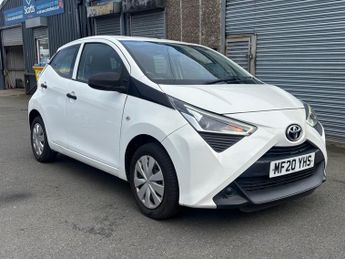 Toyota AYGO 1.0 VVT-i x Hatchback 5 Door Petrol Manual White Euro 6 