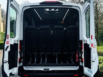 FORD E-TRANSIT 425 68kWh Trend Minibus 5dr Electric Auto RWD L3 H2 (184 ps).*15