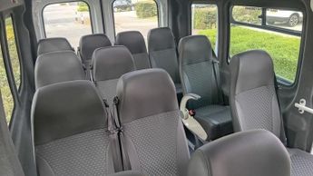 FORD E-TRANSIT 425 68kWh Trend Minibus 5dr Electric Auto RWD L3 H2 (184 ps).*15