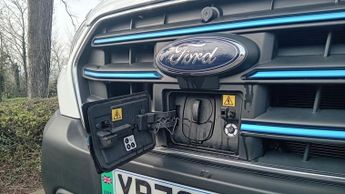 FORD E-TRANSIT 425 68kWh Trend Minibus 5dr Electric Auto RWD L3 H2 (184 ps).*15