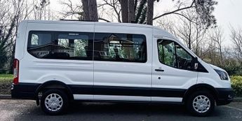 FORD E-TRANSIT 425 68kWh Trend Minibus 5dr Electric Auto RWD L3 H2 (184 ps).*15