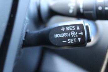 TOYOTA C-HR 1.8 VVT-h Design SUV 5dr Petrol Hybrid CVT Euro 6 (s/s) (122 ps)