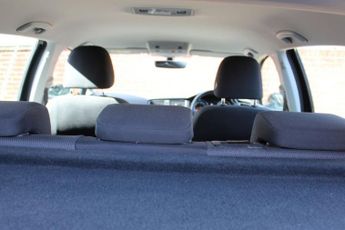 VOLKSWAGEN E-GOLF 35.8kWh e-Golf Hatchback 5dr Electric Auto (136 ps)