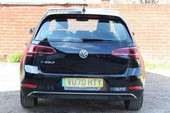 VOLKSWAGEN E-GOLF 35.8kWh e-Golf Hatchback 5dr Electric Auto (136 ps)