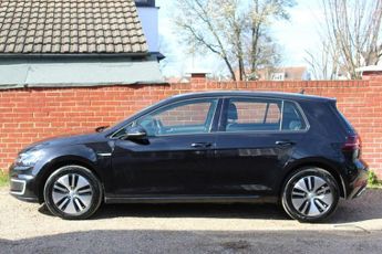 VOLKSWAGEN E-GOLF 35.8kWh e-Golf Hatchback 5dr Electric Auto (136 ps)