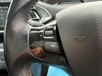 PEUGEOT 308 1.2 PureTech Allure Hatchback 5dr Petrol EAT Euro 6 (s/s) (130 p