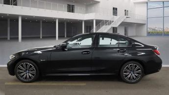 BMW 3 SERIES 2.0 330e 12kWh M Sport Saloon 4dr Petrol Plug-in Hybrid Auto Eur