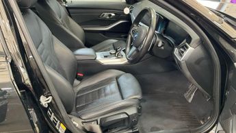 BMW 3 SERIES 2.0 330e 12kWh M Sport Saloon 4dr Petrol Plug-in Hybrid Auto Eur