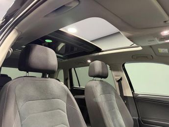 VOLKSWAGEN TIGUAN ALLSPACE 2.0 TDI SEL SUV 5dr Diesel DSG 7 Seats 4Motion Euro 6 (s/s) (150