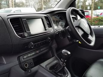 VAUXHALL VIVARO 1.5 Turbo D 2900 Dynamic Panel Van 6dr Diesel Manual L2 H1 Euro 