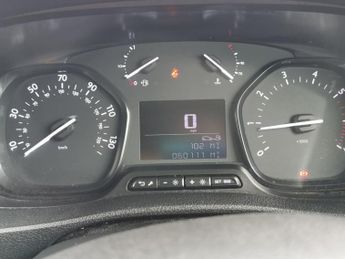 VAUXHALL VIVARO 1.5 Turbo D 2900 Dynamic Panel Van 6dr Diesel Manual L2 H1 Euro 