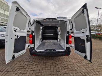 VAUXHALL VIVARO 1.5 Turbo D 2900 Dynamic Panel Van 6dr Diesel Manual L2 H1 Euro 