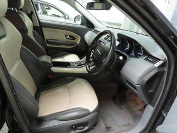 LAND ROVER RANGE ROVER EVOQUE 2.0 TD4 SE Tech SUV 5dr Diesel Auto 4WD Euro 6 (s/s) (180 ps)