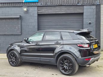 LAND ROVER RANGE ROVER EVOQUE 2.0 TD4 SE Tech SUV 5dr Diesel Auto 4WD Euro 6 (s/s) (180 ps)