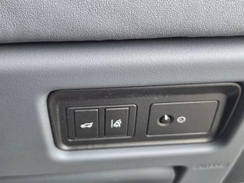 LAND ROVER RANGE ROVER EVOQUE 2.0 TD4 SE Tech SUV 5dr Diesel Auto 4WD Euro 6 (s/s) (180 ps)