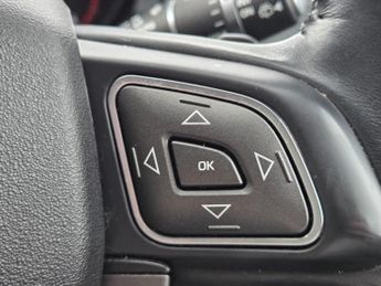 LAND ROVER RANGE ROVER EVOQUE 2.0 TD4 SE Tech SUV 5dr Diesel Auto 4WD Euro 6 (s/s) (180 ps)