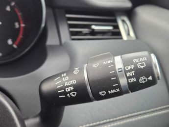 LAND ROVER RANGE ROVER EVOQUE 2.0 TD4 SE Tech SUV 5dr Diesel Auto 4WD Euro 6 (s/s) (180 ps)