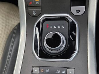 LAND ROVER RANGE ROVER EVOQUE 2.0 TD4 SE Tech SUV 5dr Diesel Auto 4WD Euro 6 (s/s) (180 ps)