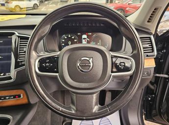 VOLVO XC90 AUTOMATIC 2.0h T8 Twin Engine 10.4kWh Inscription Pro SUV 5dr Pe