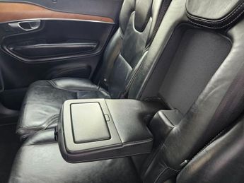 VOLVO XC90 AUTOMATIC 2.0h T8 Twin Engine 10.4kWh Inscription Pro SUV 5dr Pe