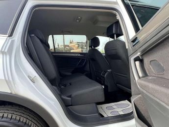 VOLKSWAGEN TIGUAN 1.5 Tiguan Allspace Life TSi Semi-Auto 5dr