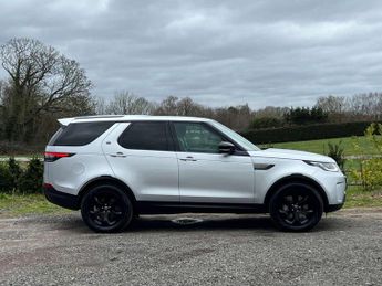 LAND ROVER DISCOVERY 3.0 SD V6 SE SUV 5dr Diesel Auto 4WD Euro 6 (s/s) (306 ps)