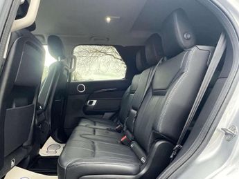 LAND ROVER DISCOVERY 3.0 SD V6 SE SUV 5dr Diesel Auto 4WD Euro 6 (s/s) (306 ps)