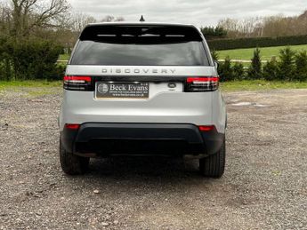 LAND ROVER DISCOVERY 3.0 SD V6 SE SUV 5dr Diesel Auto 4WD Euro 6 (s/s) (306 ps)