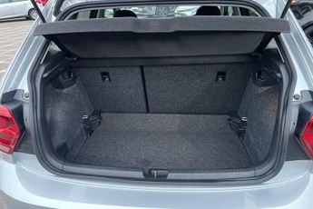 VOLKSWAGEN POLO 1.0 TSI Match Hatchback 5dr Petrol DSG Euro 6 (s/s) (95 ps) Fron