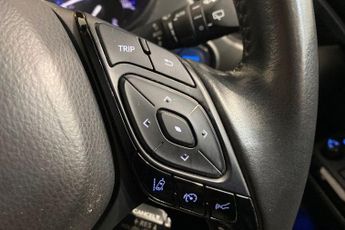TOYOTA C-HR 1.8 VVT-h GPF Design SUV 5dr Petrol Hybrid CVT Euro 6 (s/s) (122