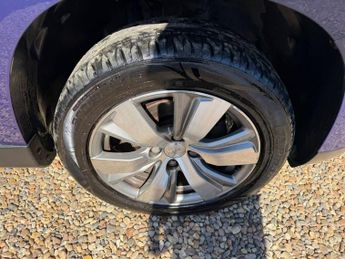 PEUGEOT 2008 1.6 e-HDi Allure SUV 5dr Diesel EGC Euro 5 (s/s) (92 ps)