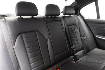 BMW 3 SERIES 2.0 330e 12kWh M Sport Saloon 4dr Petrol Plug-in Hybrid Auto Eur