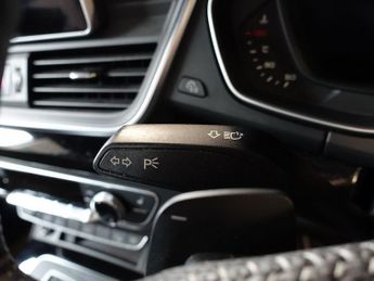 AUDI Q5 2.0 TDI 40 Black Edition SUV 5dr Diesel S Tronic quattro Euro 6 