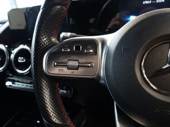 MERCEDES-BENZ GLA 2.0 GLA220d AMG Line SUV 5dr Diesel 8G-DCT 4MATIC Euro 6 (s/s) (