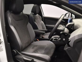 VOLKSWAGEN ID4 Pure 52kWh Style Edition SUV 5dr Electric Auto (148 ps)
