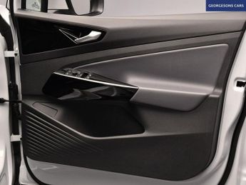 VOLKSWAGEN ID4 Pure 52kWh Style Edition SUV 5dr Electric Auto (148 ps)