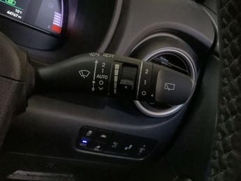HYUNDAI KONA 64kWh Premium SE SUV 5dr Electric Auto (7kW Charger) (204 ps)