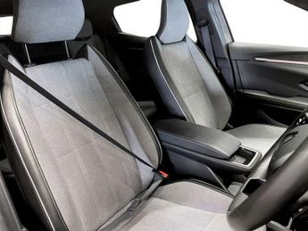 RENAULT MEGANE E-TECH 60kWh techno+ Hatchback 5dr Electric Auto (optimum charge) (220 