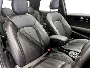 MINI Electric Hatch Cooper SE 32.6kWh Level 3 Hatchback 3dr Electric Auto (184 ps)