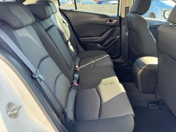 MAZDA MAZDA3 2.0 SKYACTIV-G SE Nav Hatchback 5dr Petrol Auto Euro 5 (s/s) (12