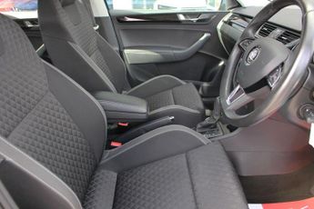 SKODA RAPID SPACEBACK 1.0 TSI SE Tech Hatchback 5dr Petrol DSG Euro 6 (s/s) (95 ps)