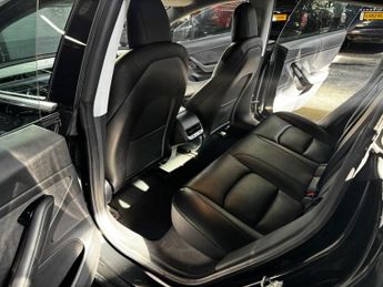 TESLA Model 3 (Dual Motor) Performance Saloon 4dr Electric Auto 4WDE (Performa