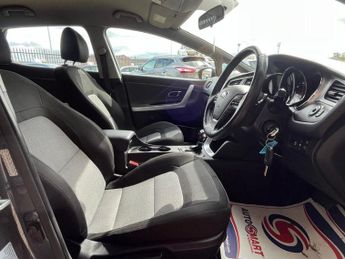 KIA CEED 1.6 CRDi 2 Hatchback 5dr Diesel DCT Euro 6 (s/s) (134 bhp)