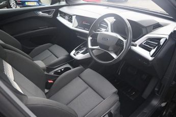 AUDI Q4 E-TRON 40 Sport Sportback 5dr Electric Auto 82kWh (204 ps)