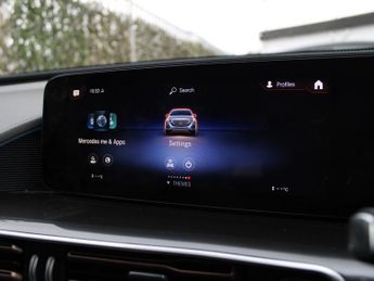 MERCEDES-BENZ EQC EQC 400 80kWh AMG Line SUV 5dr Electric Auto 4MATIC (408 ps)