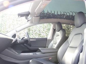 TESLA MODEL Y (Dual Motor) Long Range SUV 5dr Electric Auto 4WDE (384 bhp)