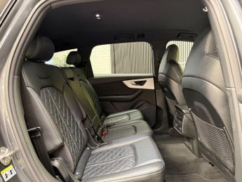 AUDI SQ7 4.0 TFSI V8 SUV 5dr Petrol Tiptronic quattro Euro 6 (s/s) (507 p
