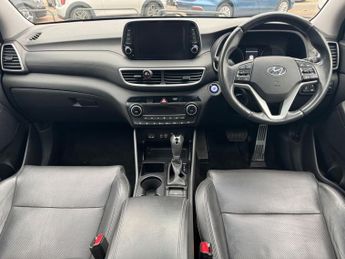 HYUNDAI TUCSON 2.0 CRDi Premium SE SUV 5dr Diesel Auto 2WD Euro 6 (s/s) 