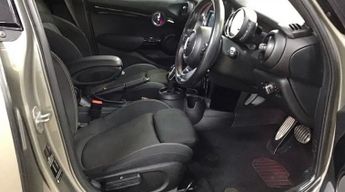 MINI HATCH 2.0 Cooper S Sport Hatchback 5dr Petrol Steptronic Euro 6 (s/s) 